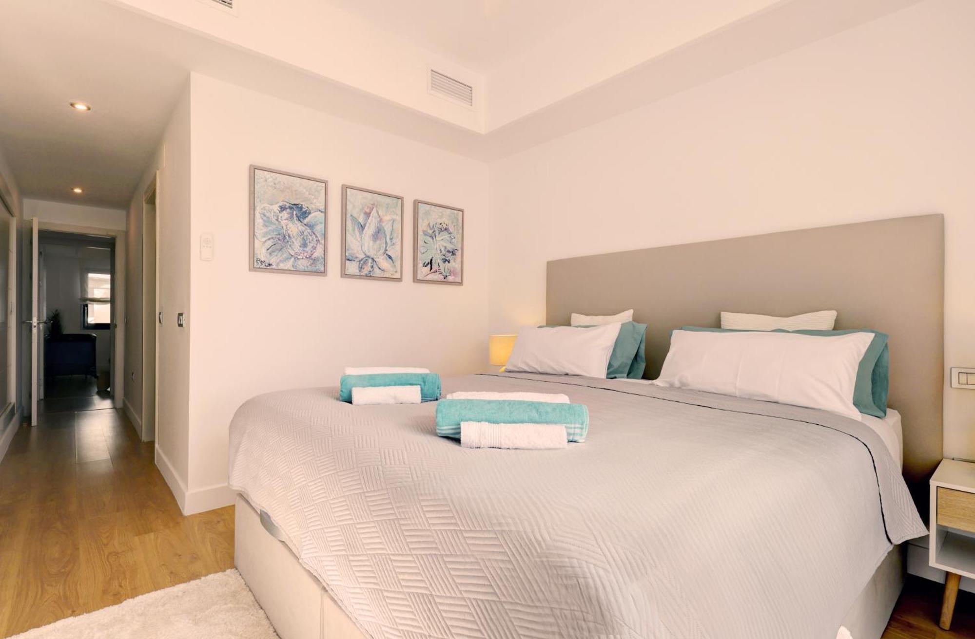 Sunrise Beach Front - Casares Del Mar Bagian luar foto